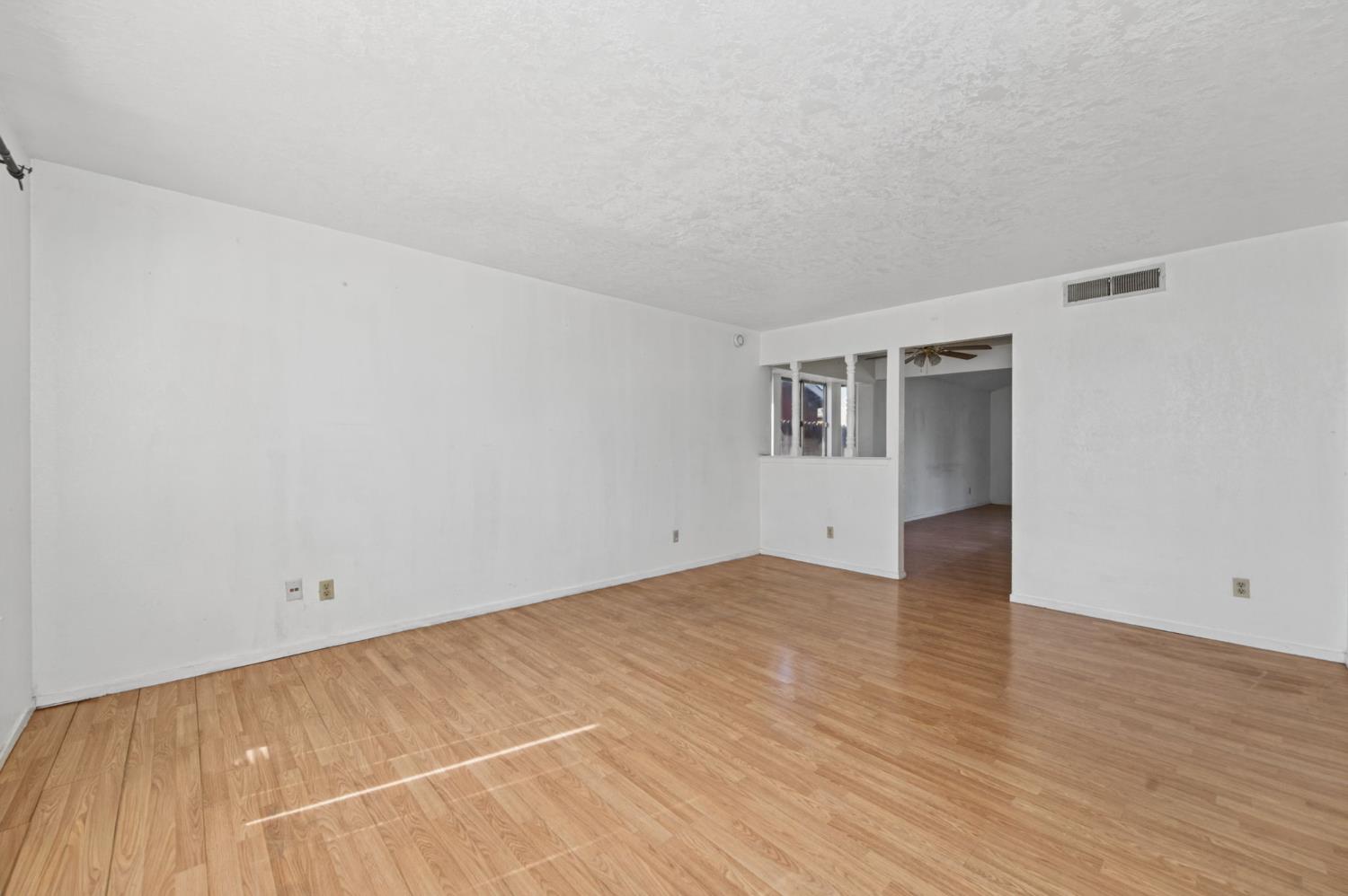 5162 W Indianapolis Ave, Fresno, CA 93722