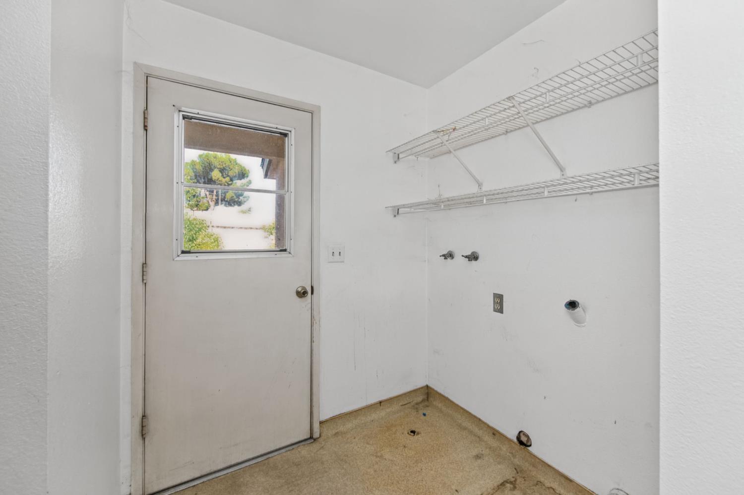 5162 W Indianapolis Ave, Fresno, CA 93722