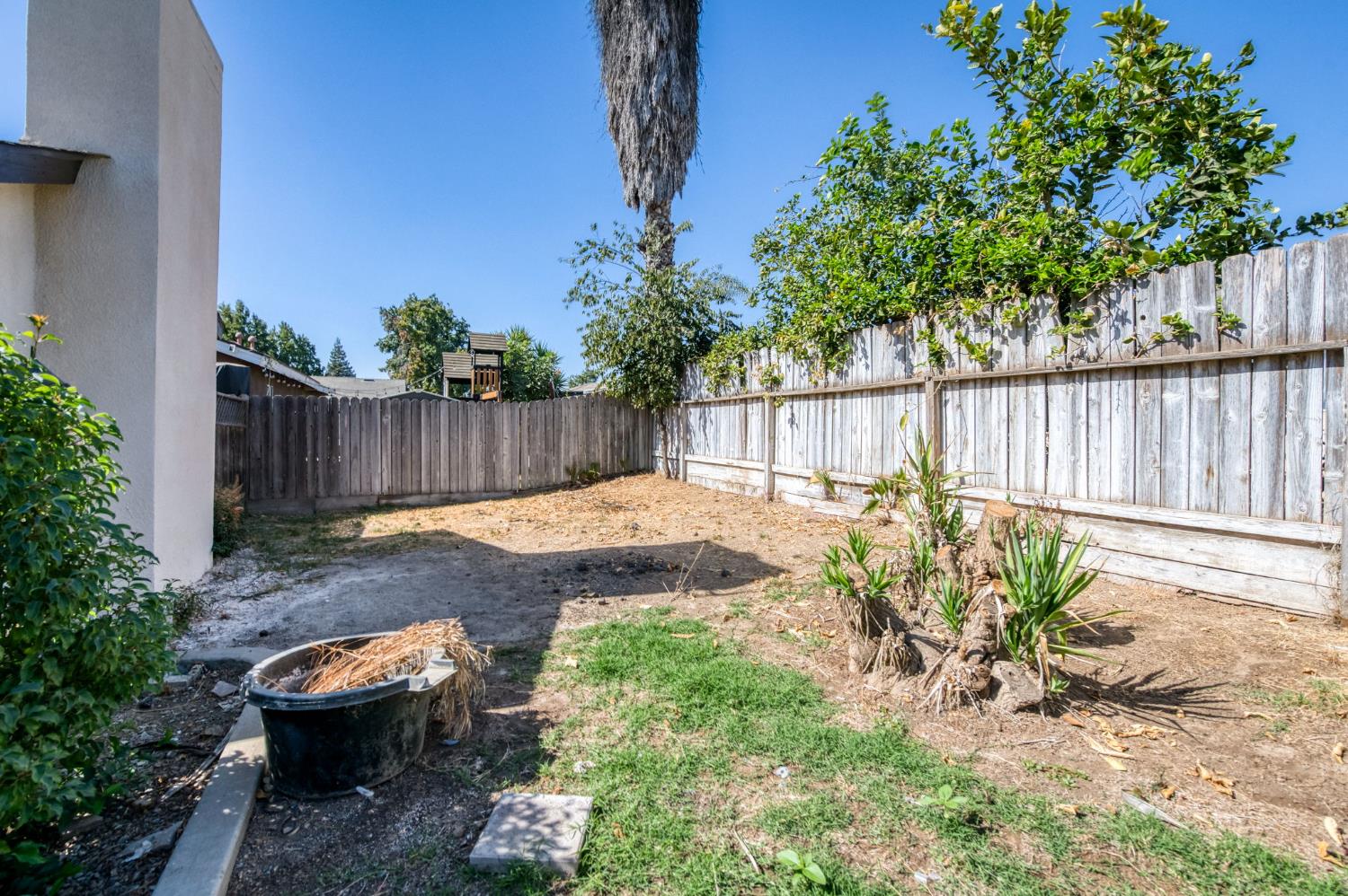 5162 W Indianapolis Ave, Fresno, CA 93722