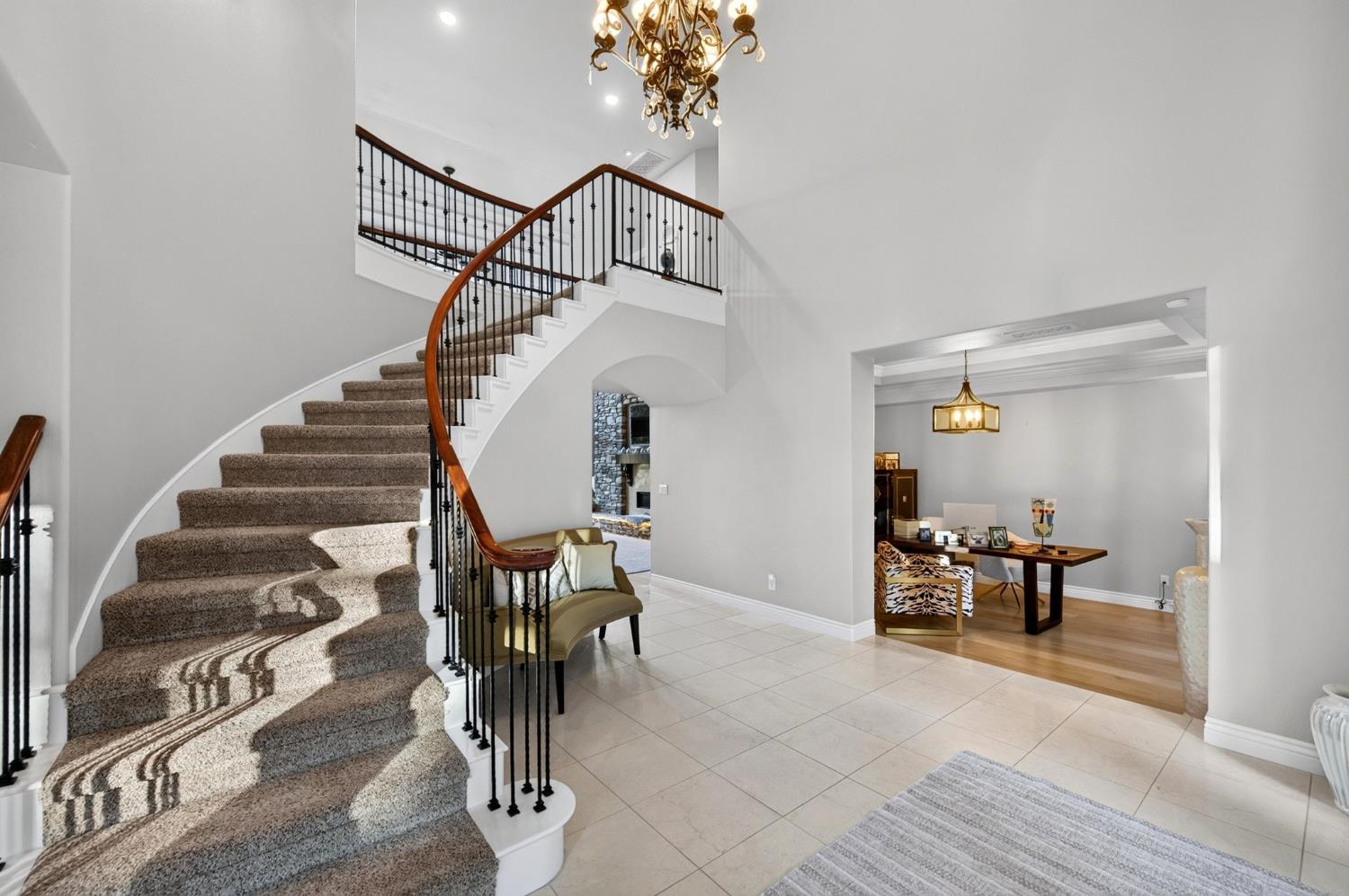 21998 Brighton Crest Dr, Friant, CA 93626
