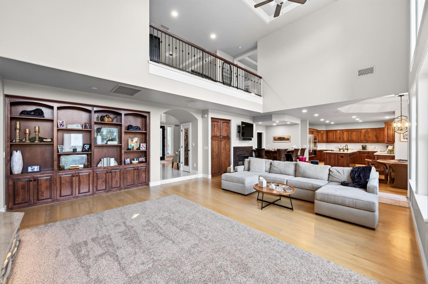21998 Brighton Crest Dr, Friant, CA 93626