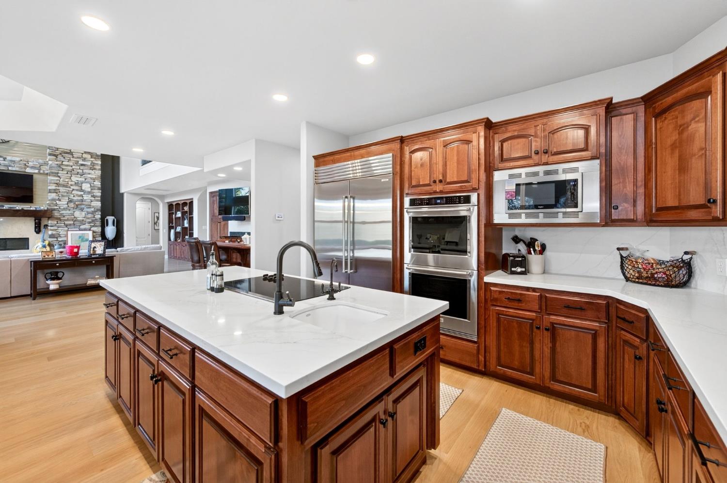 21998 Brighton Crest Dr, Friant, CA 93626