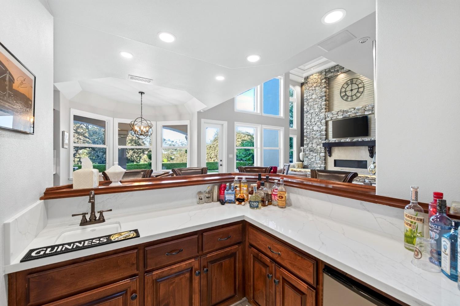 21998 Brighton Crest Dr, Friant, CA 93626