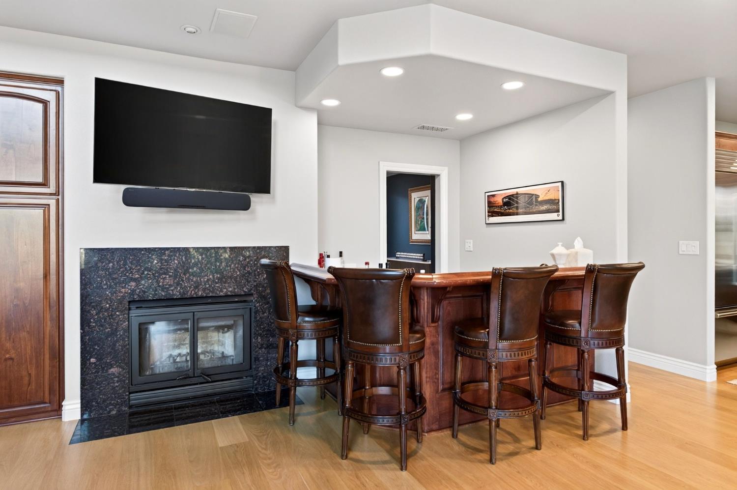 21998 Brighton Crest Dr, Friant, CA 93626
