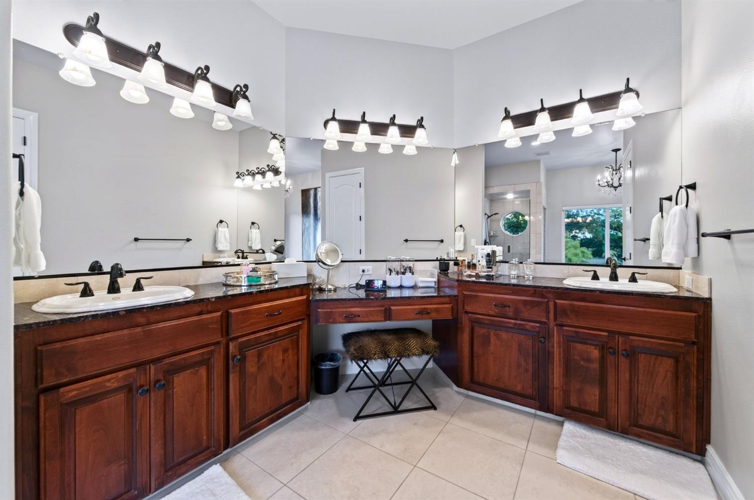 21998 Brighton Crest Dr, Friant, CA 93626