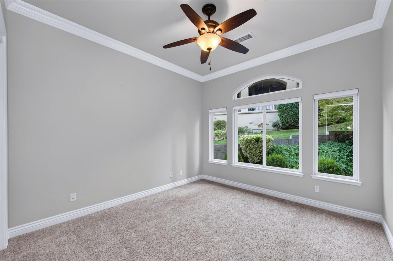 21998 Brighton Crest Dr, Friant, CA 93626
