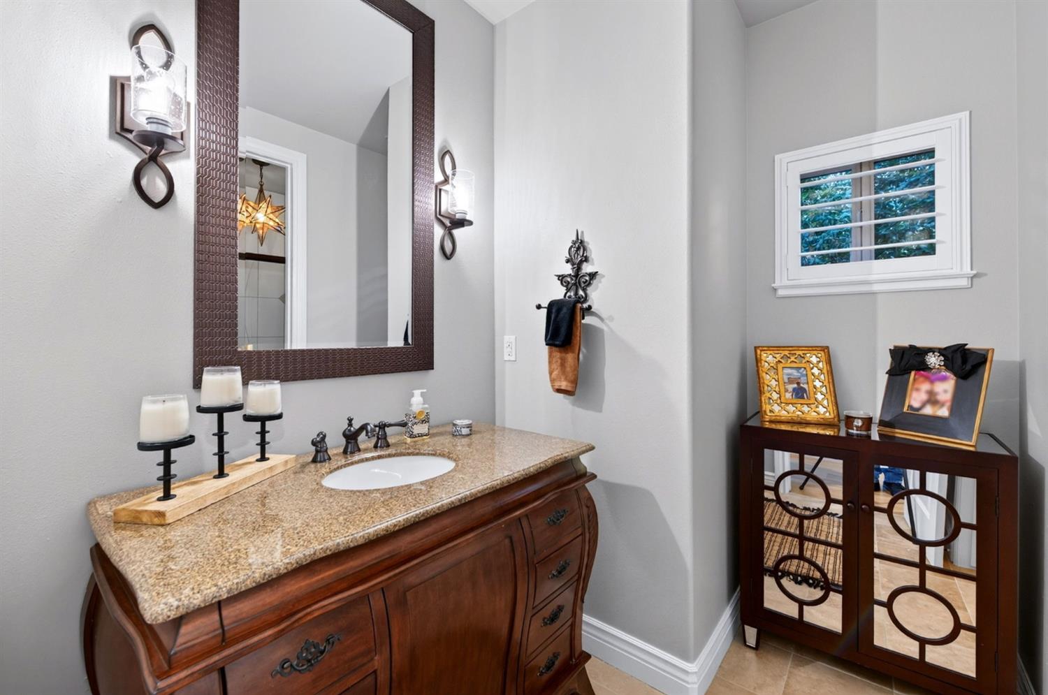 21998 Brighton Crest Dr, Friant, CA 93626