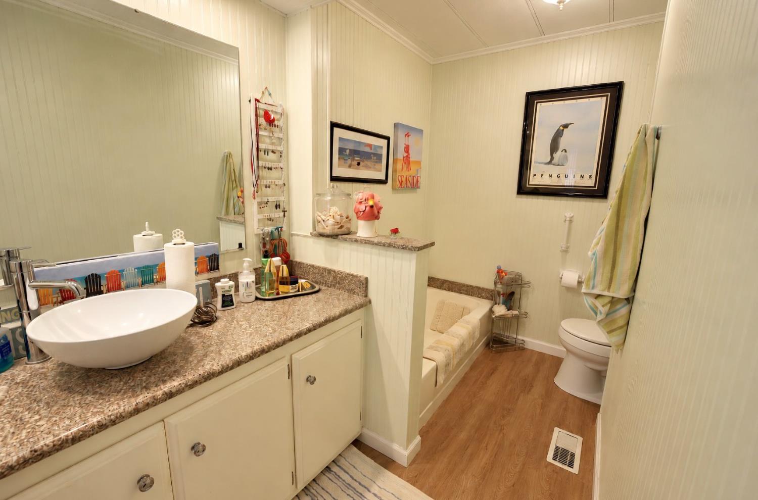 39678 Road 425B #41, Oakhurst, CA 93644