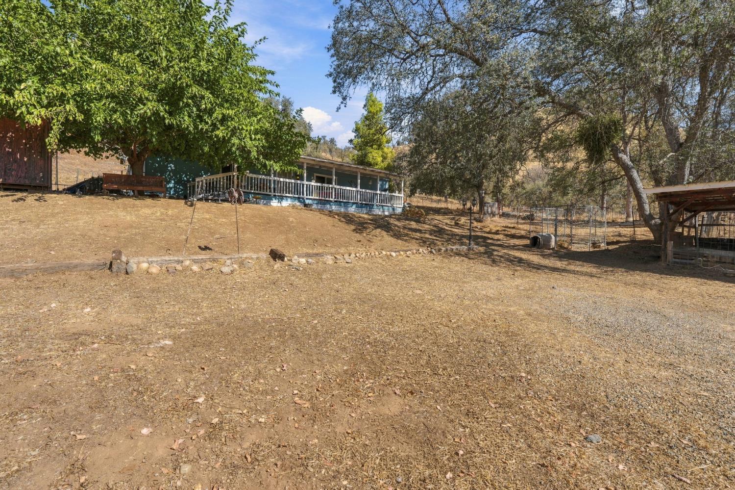 38152 Ruth Hill Rd, Yokuts Valley, CA 93675