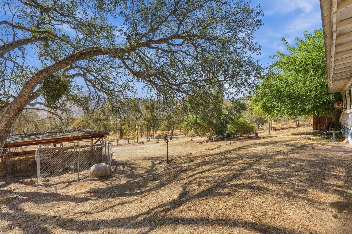 38152 Ruth Hill Rd, Yokuts Valley, CA 93675