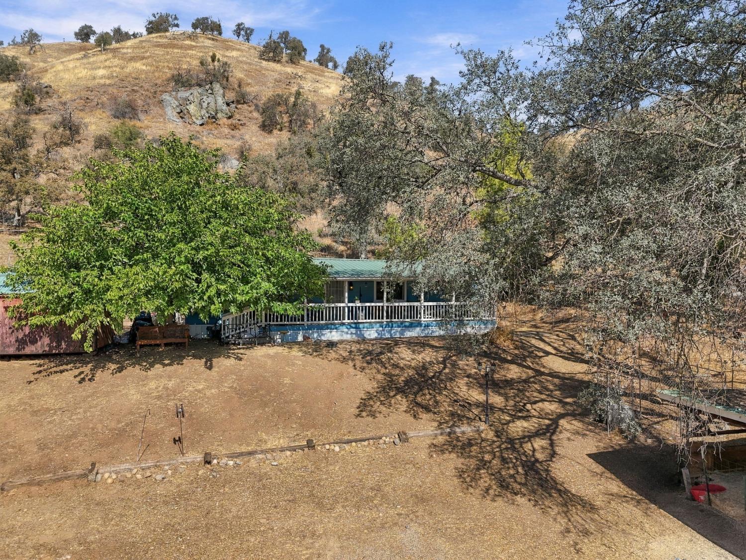 38152 Ruth Hill Rd, Yokuts Valley, CA 93675