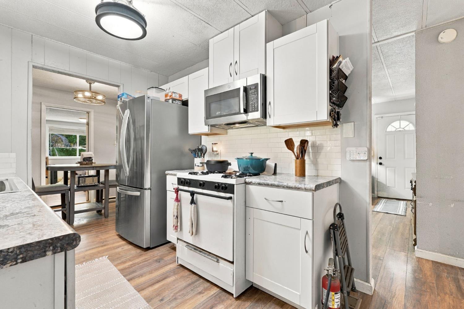 38152 Ruth Hill Rd, Yokuts Valley, CA 93675