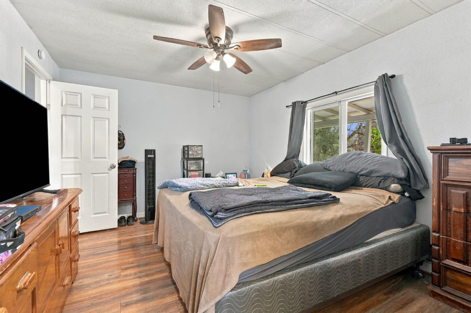 38152 Ruth Hill Rd, Yokuts Valley, CA 93675
