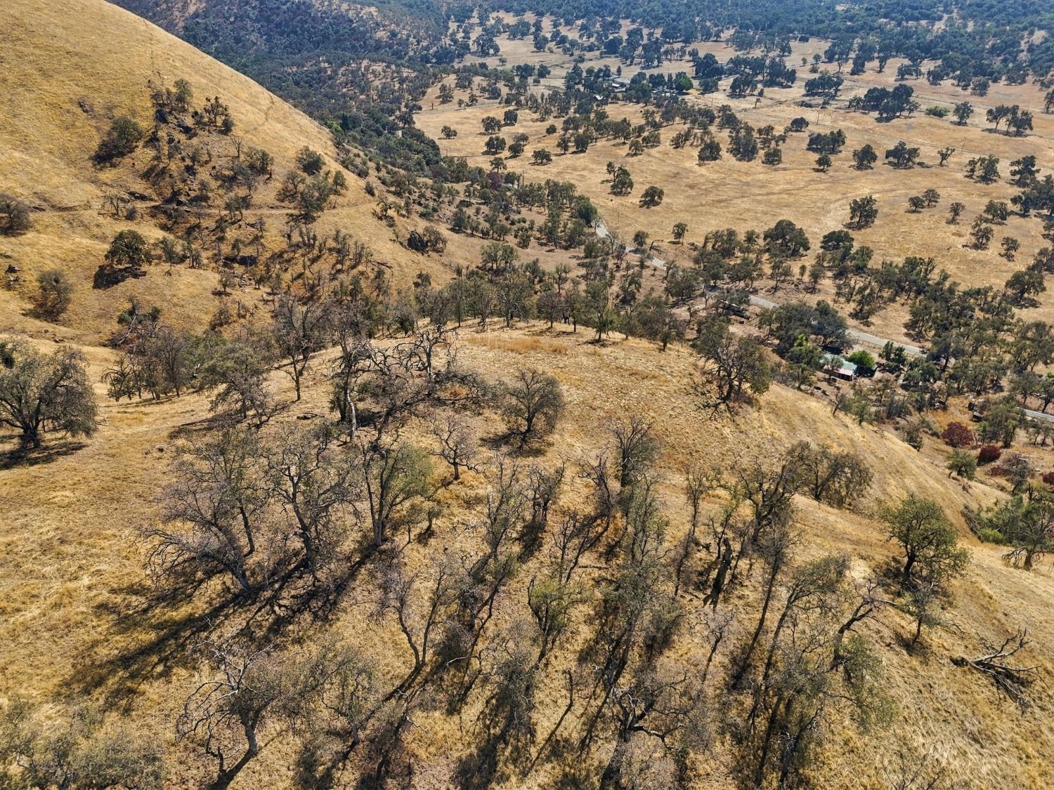 38152 Ruth Hill Rd, Yokuts Valley, CA 93675