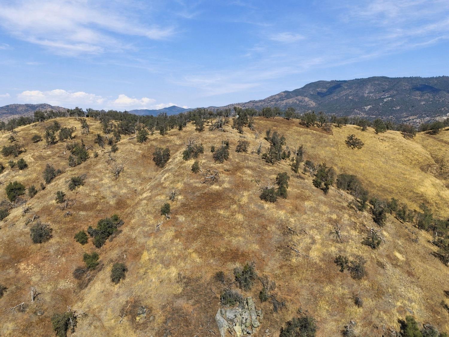 38152 Ruth Hill Rd, Yokuts Valley, CA 93675