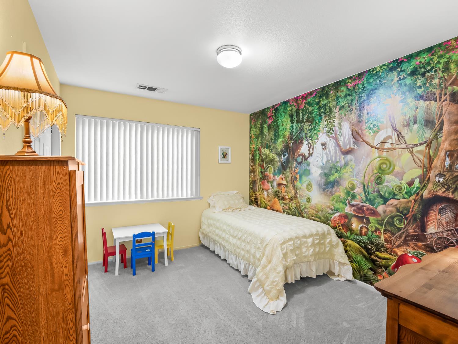 1708 Echo Canyon Ave, Coalinga, CA 93210