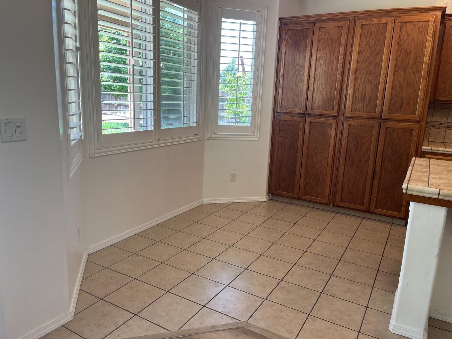 2392 S Playa, Fresno, CA 93727