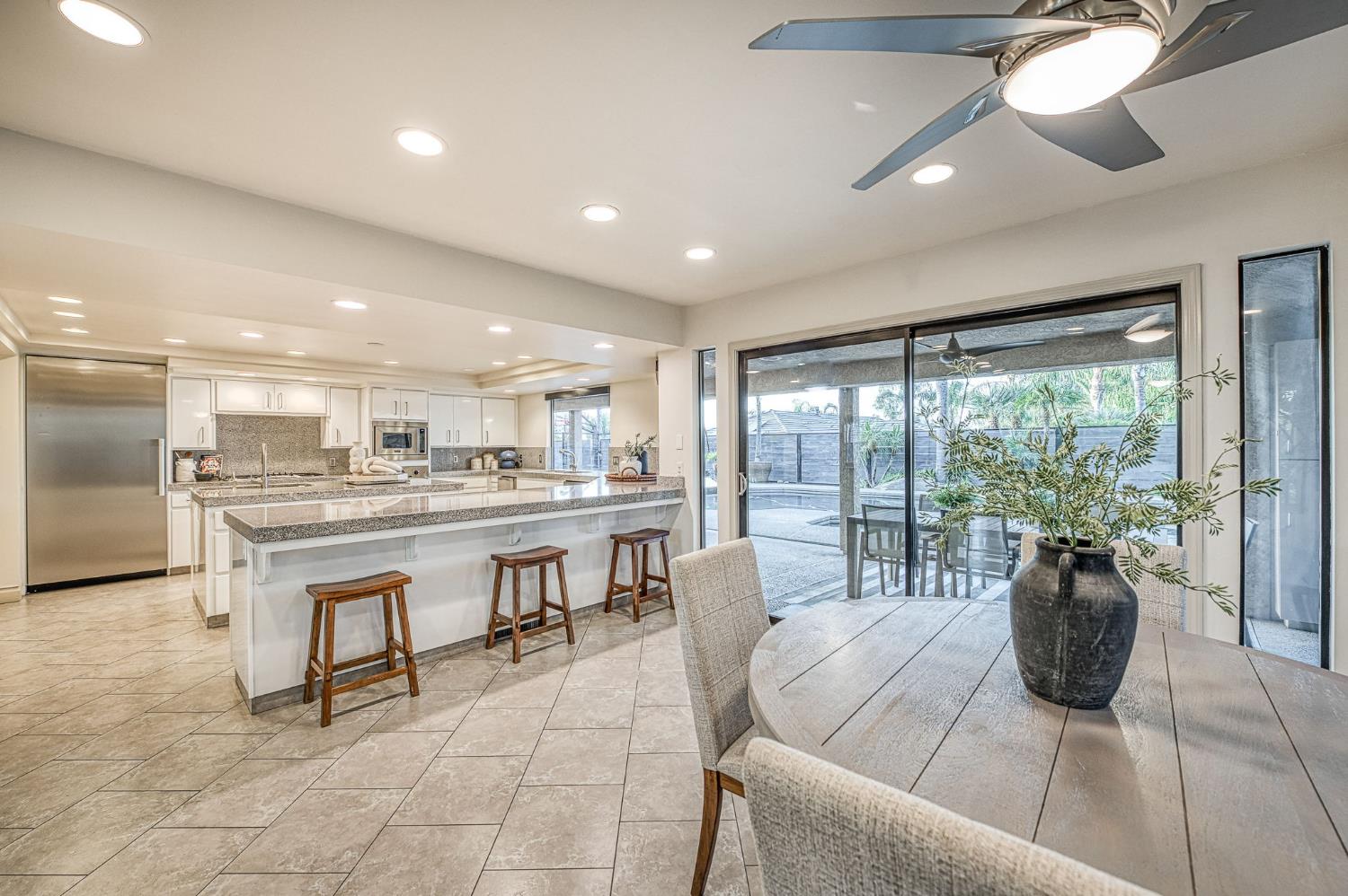 2788 W Bluff Ave, Fresno, CA 93711