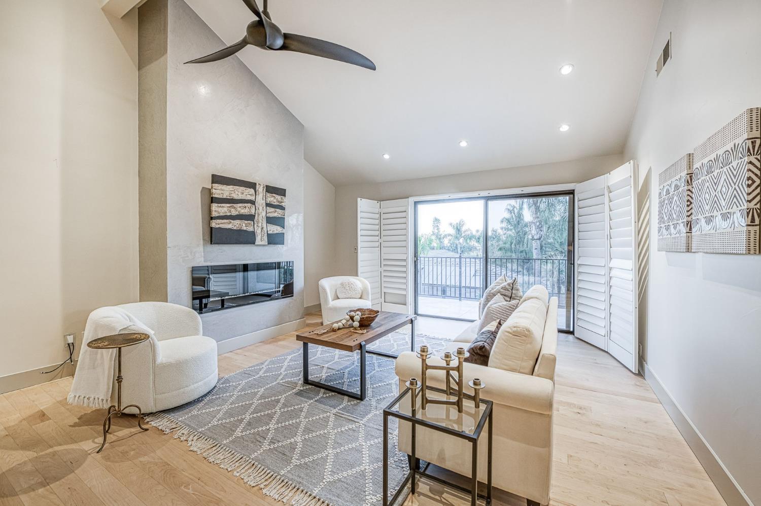 2788 W Bluff Ave, Fresno, CA 93711