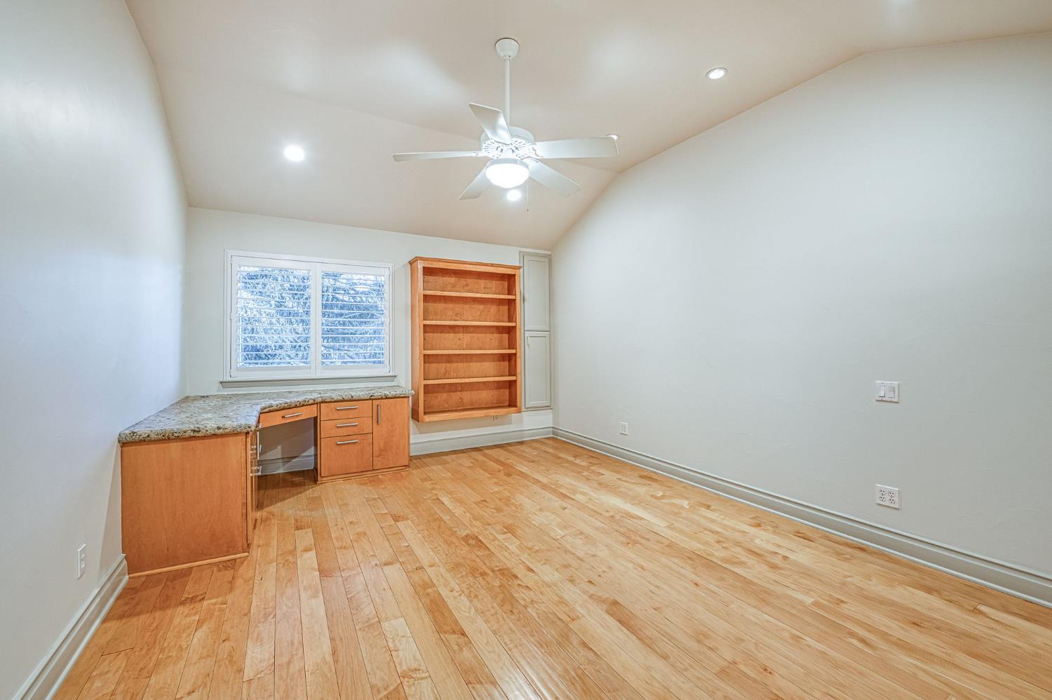 2788 W Bluff Ave, Fresno, CA 93711