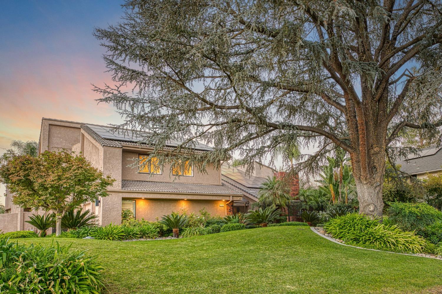 2788 W Bluff Ave, Fresno, CA 93711
