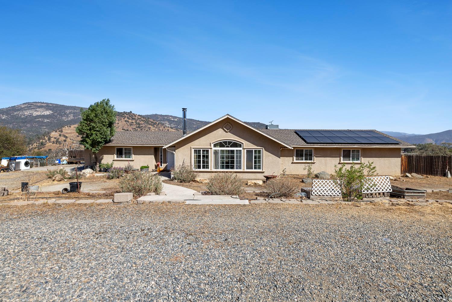 28354 Burrough Valley Rd, Tollhouse, CA 93667