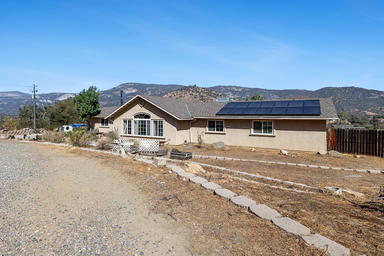 28354 Burrough Valley Rd, Tollhouse, CA 93667