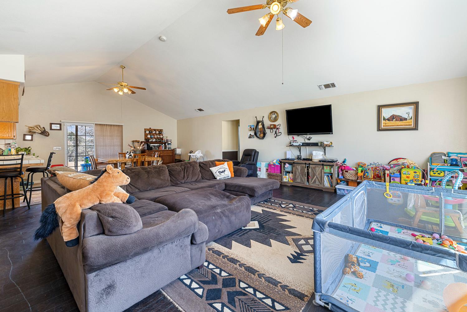 28354 Burrough Valley Rd, Tollhouse, CA 93667
