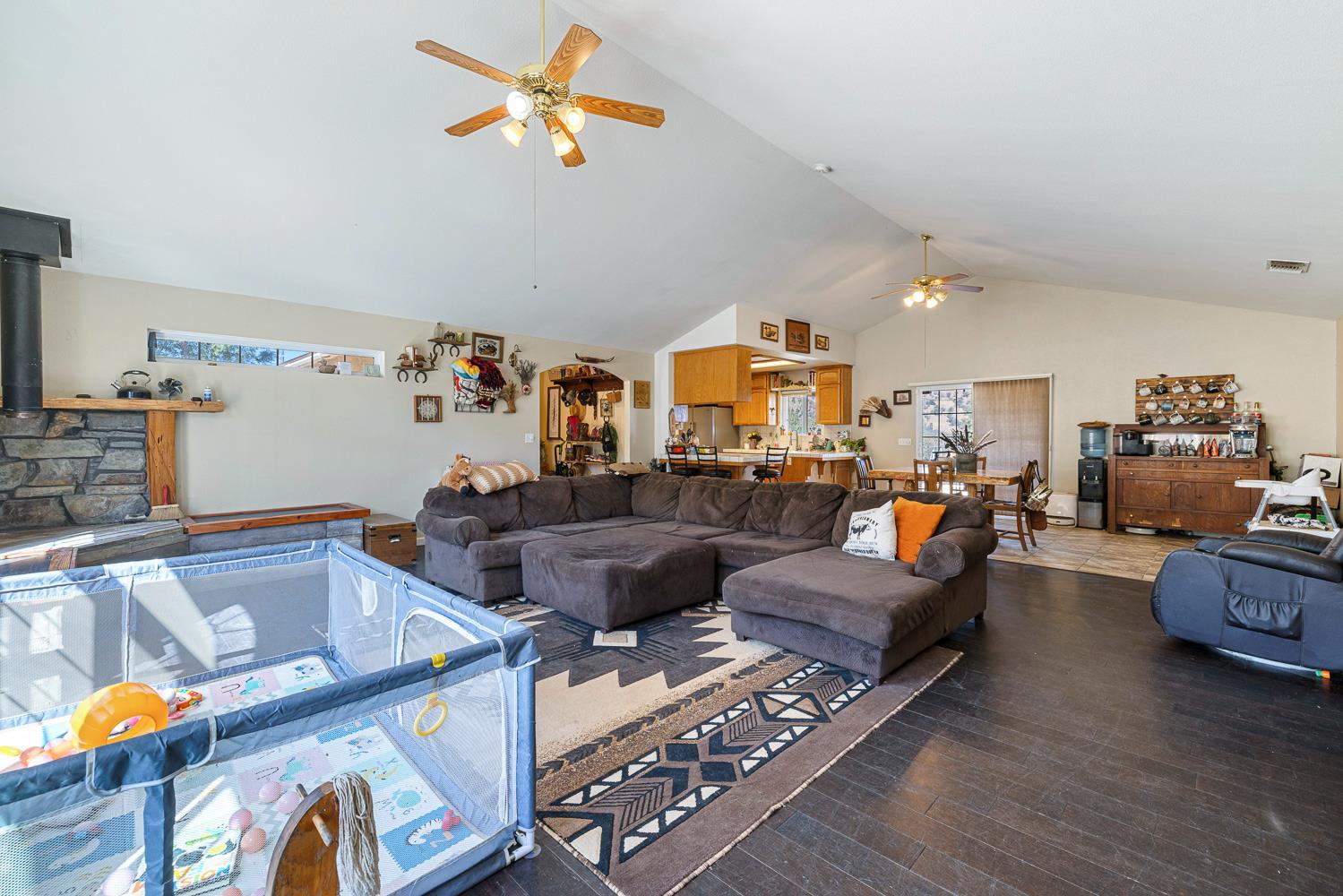 28354 Burrough Valley Rd, Tollhouse, CA 93667