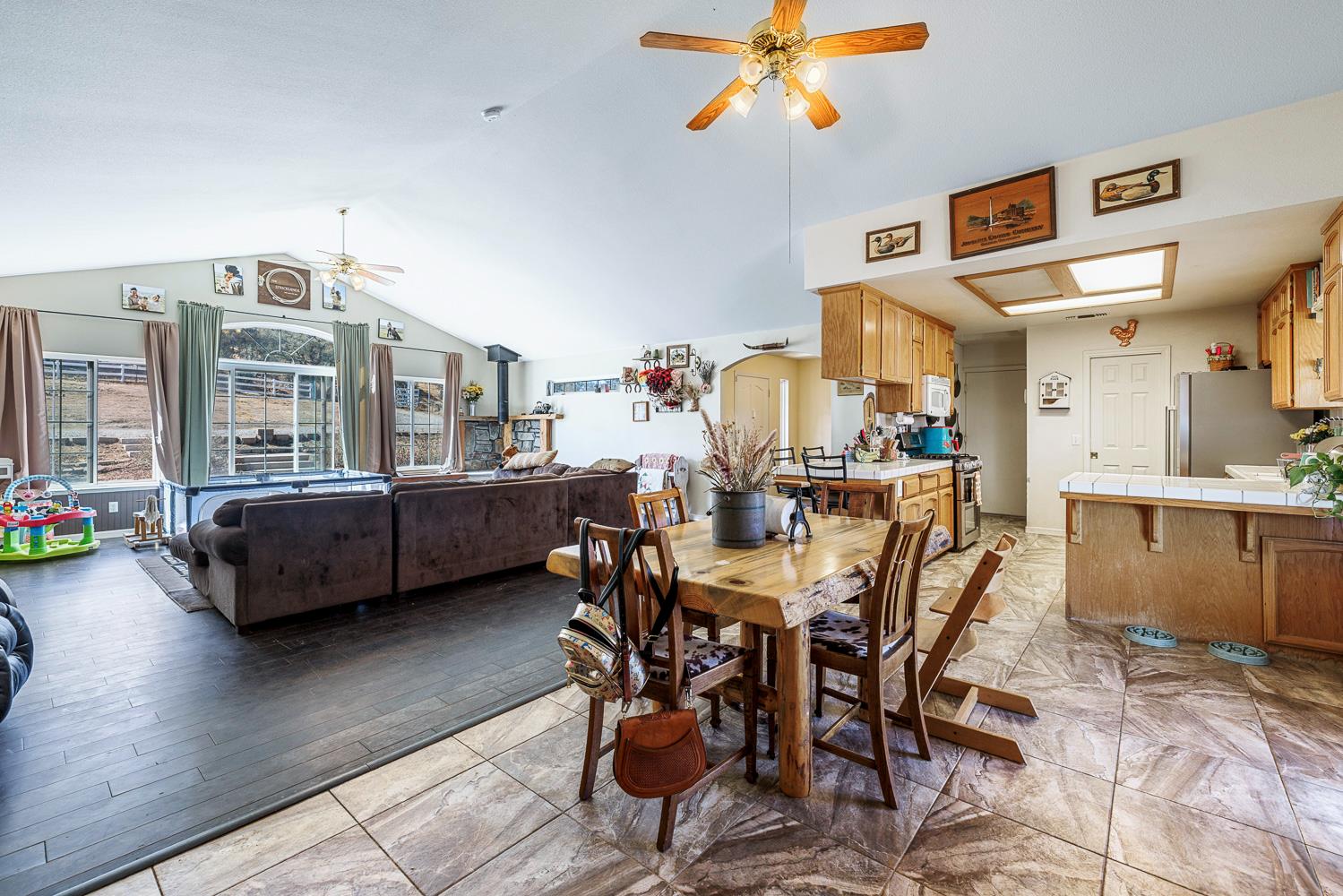 28354 Burrough Valley Rd, Tollhouse, CA 93667