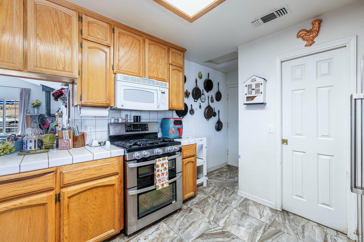 28354 Burrough Valley Rd, Tollhouse, CA 93667