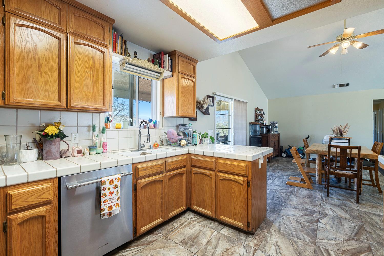 28354 Burrough Valley Rd, Tollhouse, CA 93667