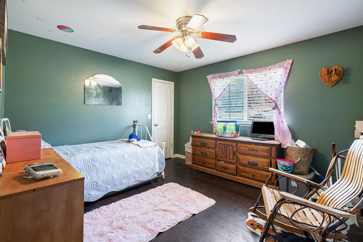 28354 Burrough Valley Rd, Tollhouse, CA 93667