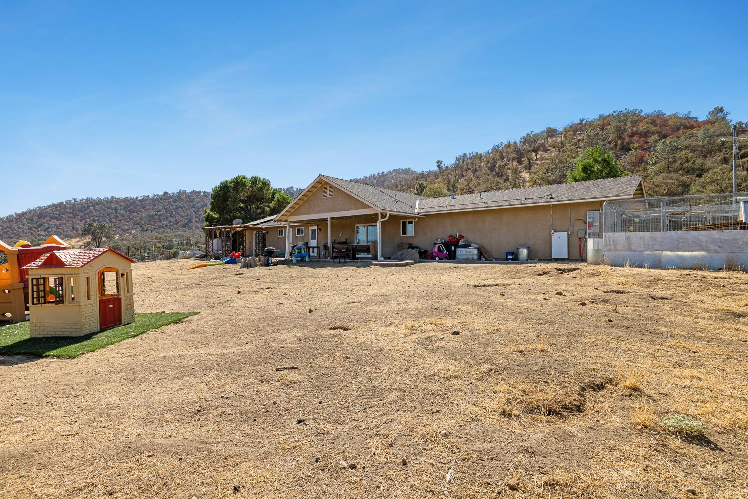 28354 Burrough Valley Rd, Tollhouse, CA 93667