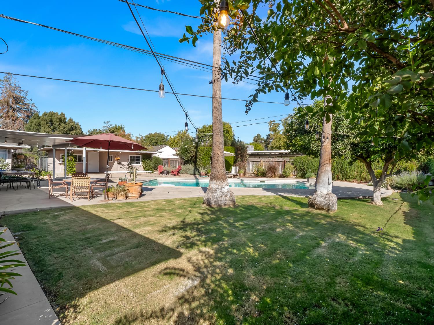 5264 N Fruit Ave, Fresno, CA 93711