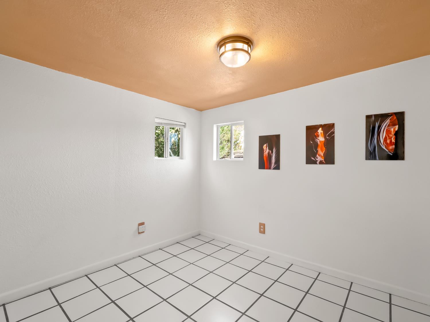 5264 N Fruit Ave, Fresno, CA 93711