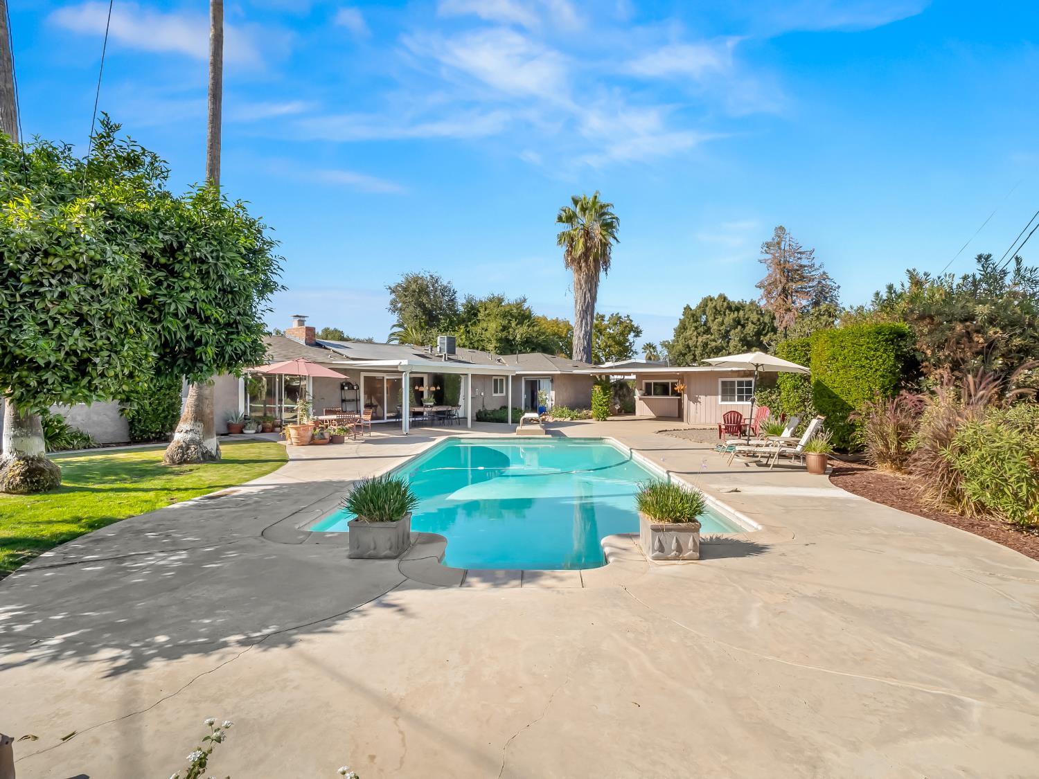5264 N Fruit Ave, Fresno, CA 93711