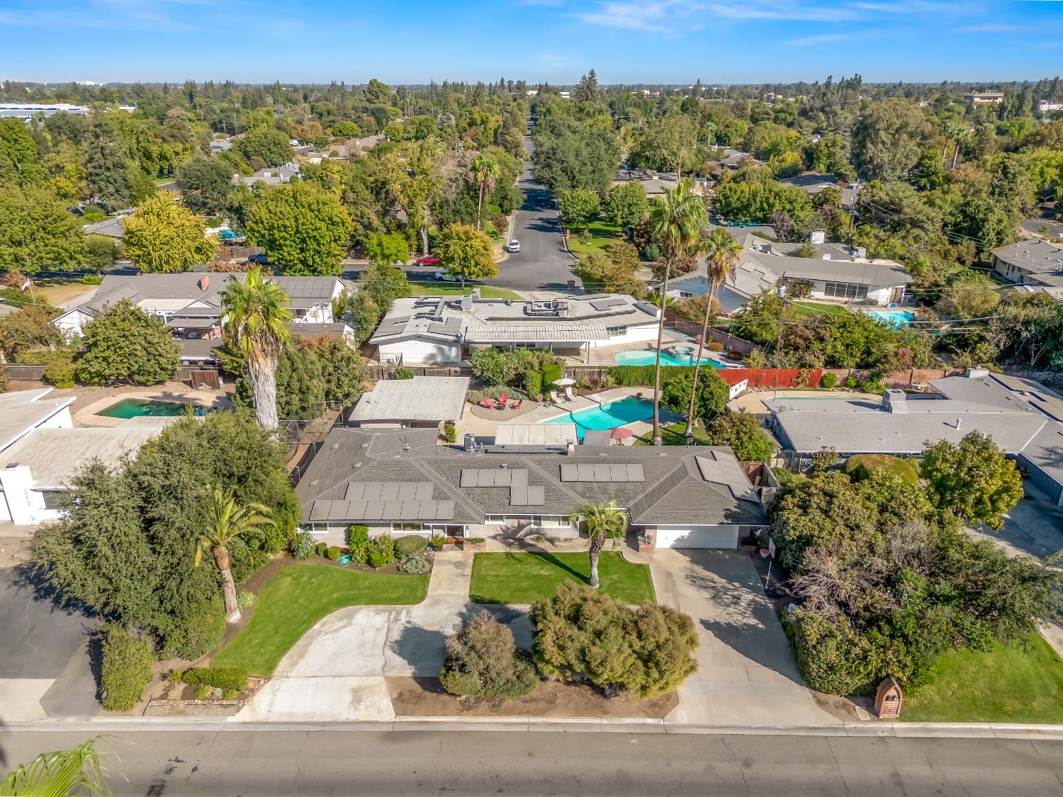5264 N Fruit Ave, Fresno, CA 93711