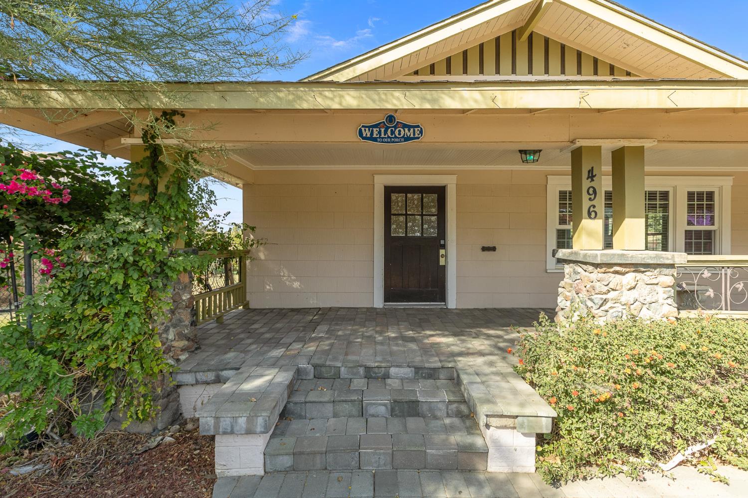 496 E Putnam, Porterville, CA 93257