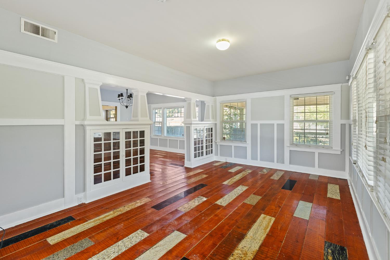 496 E Putnam, Porterville, CA 93257