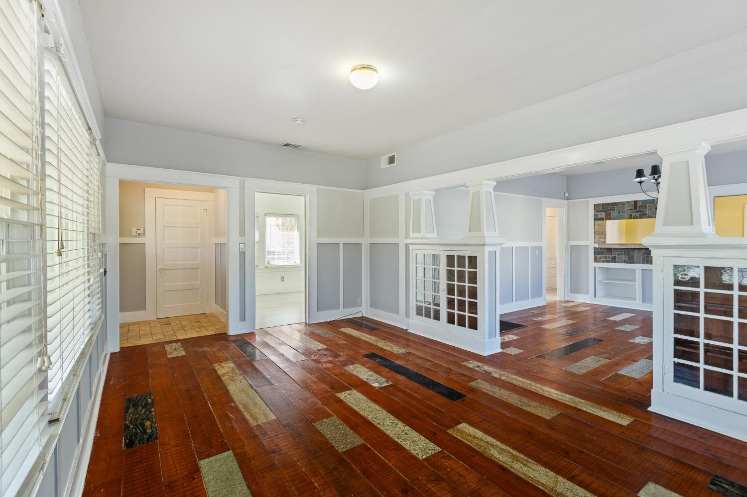 496 E Putnam, Porterville, CA 93257
