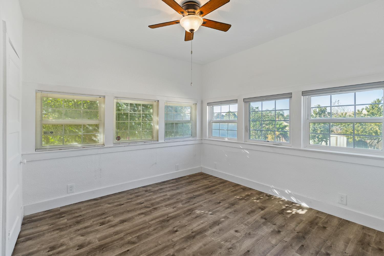496 E Putnam, Porterville, CA 93257