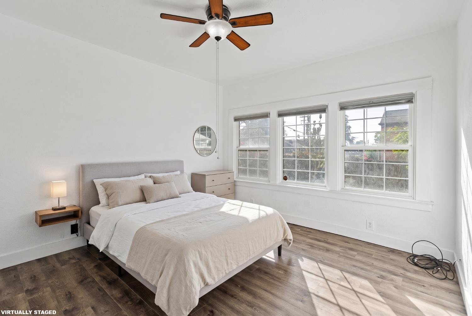 496 E Putnam, Porterville, CA 93257