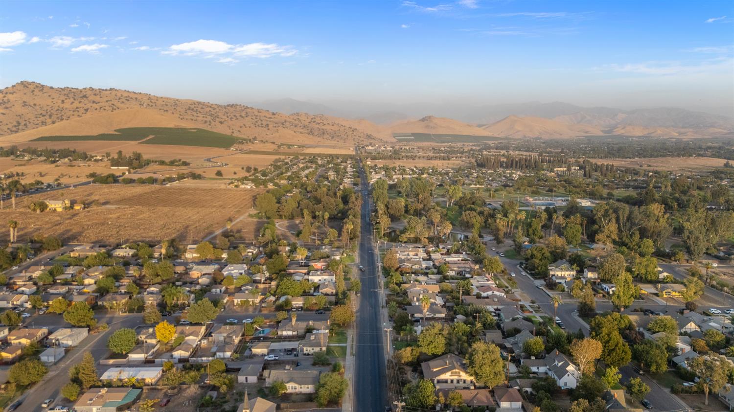 496 E Putnam, Porterville, CA 93257