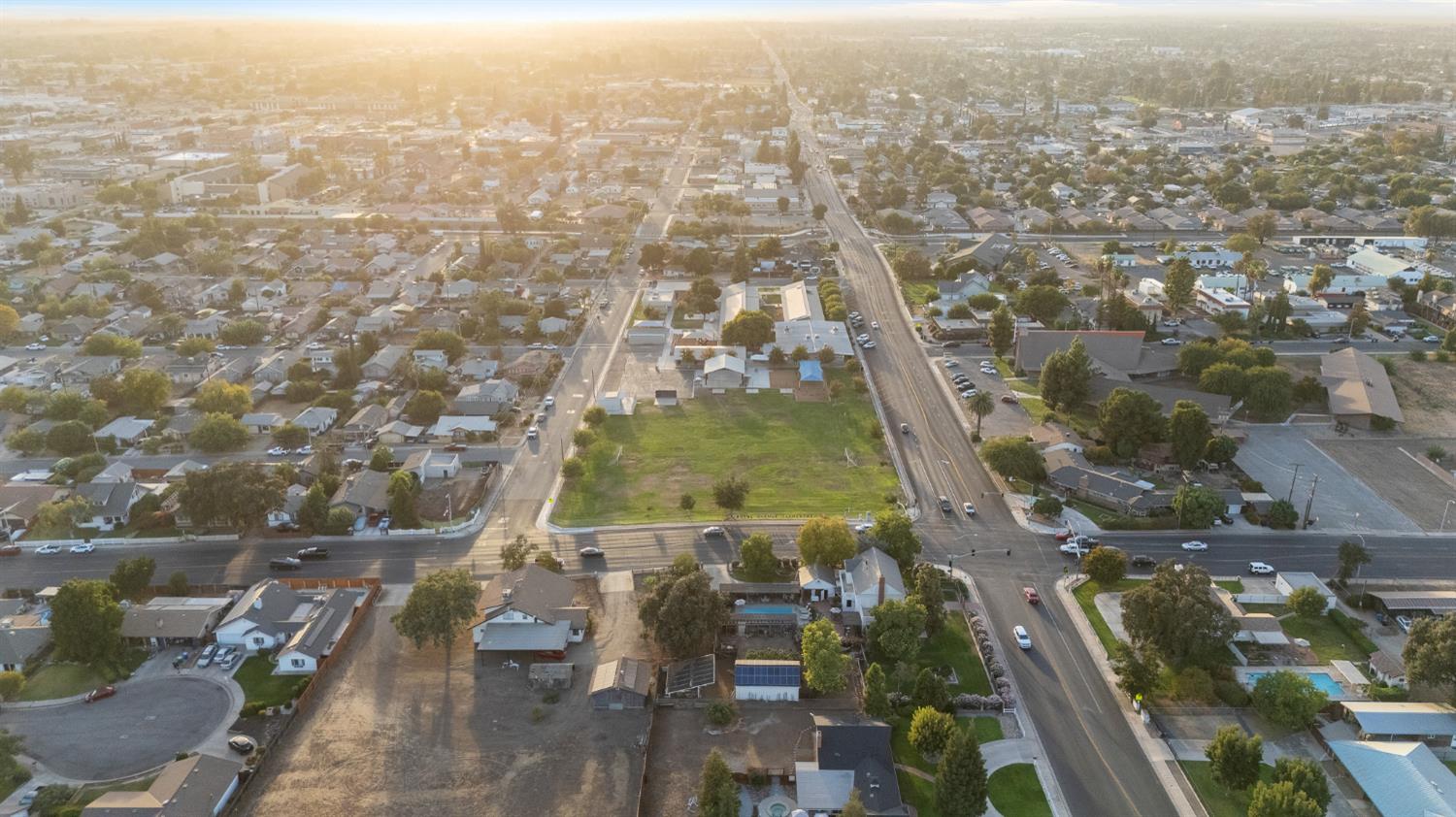 496 E Putnam, Porterville, CA 93257