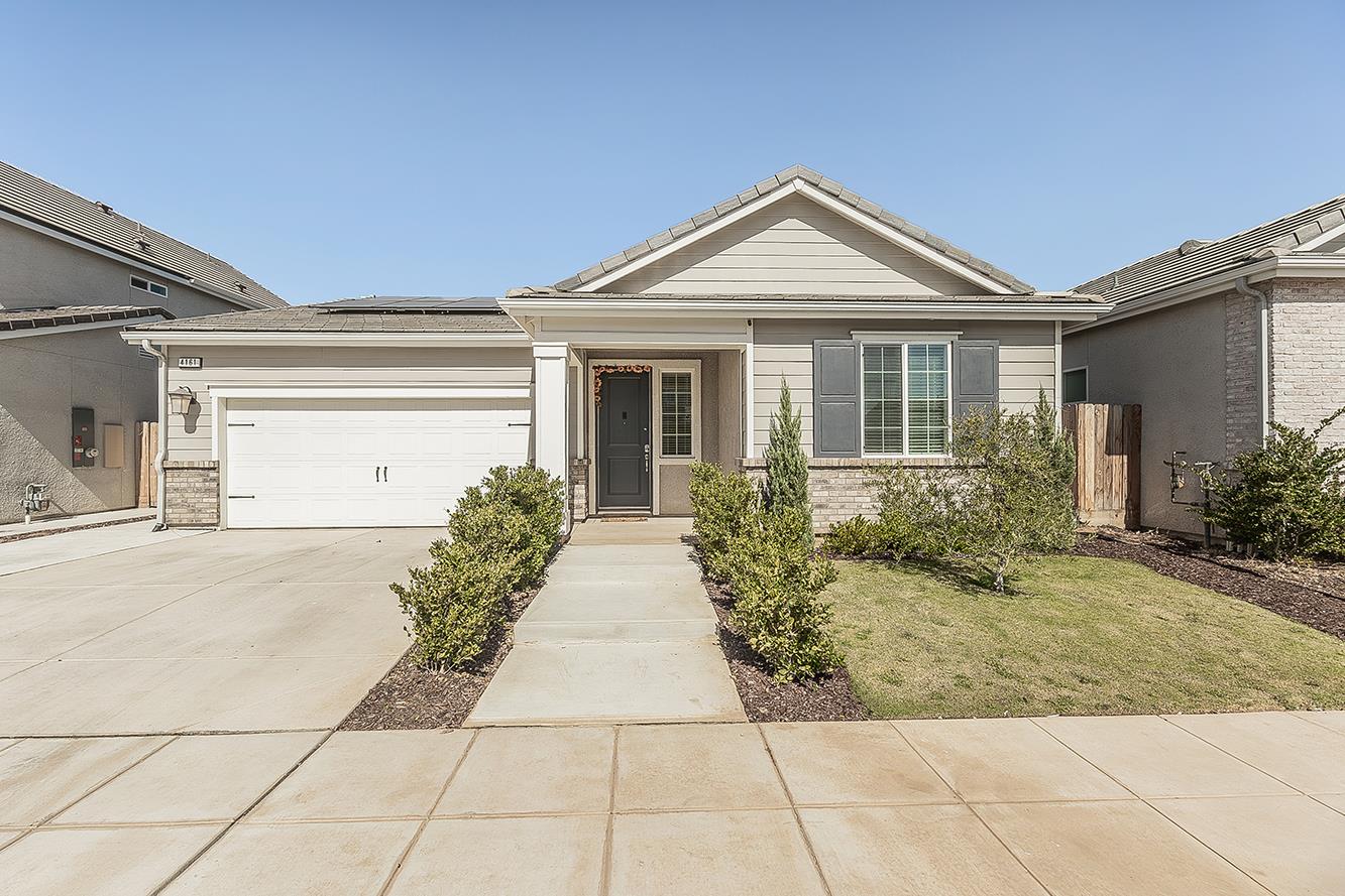 4161 Mitchell Ave, Clovis, CA 93619