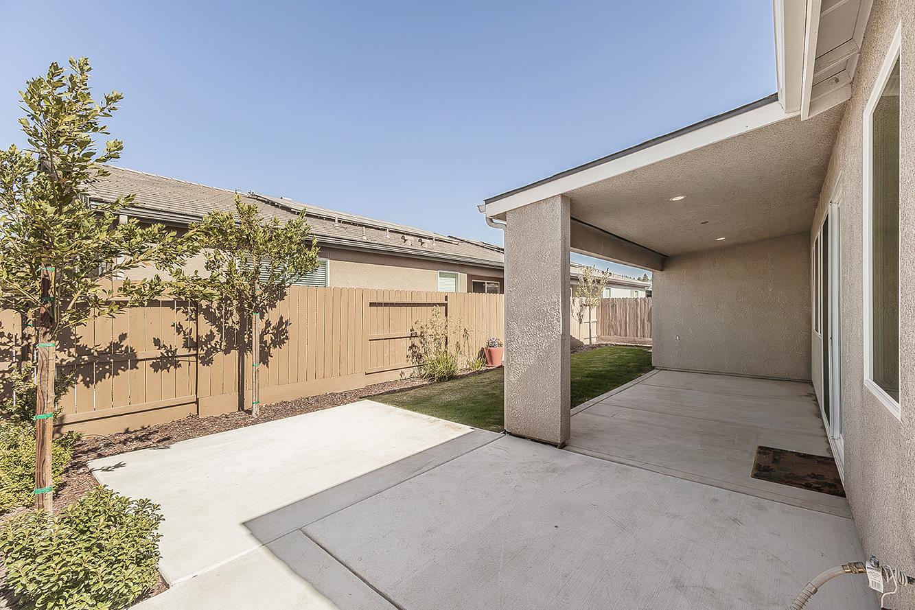 4161 Mitchell Ave, Clovis, CA 93619