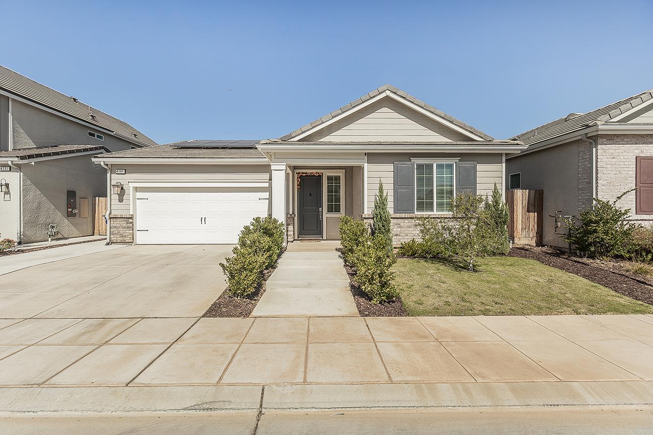 4161 Mitchell Ave, Clovis, CA 93619
