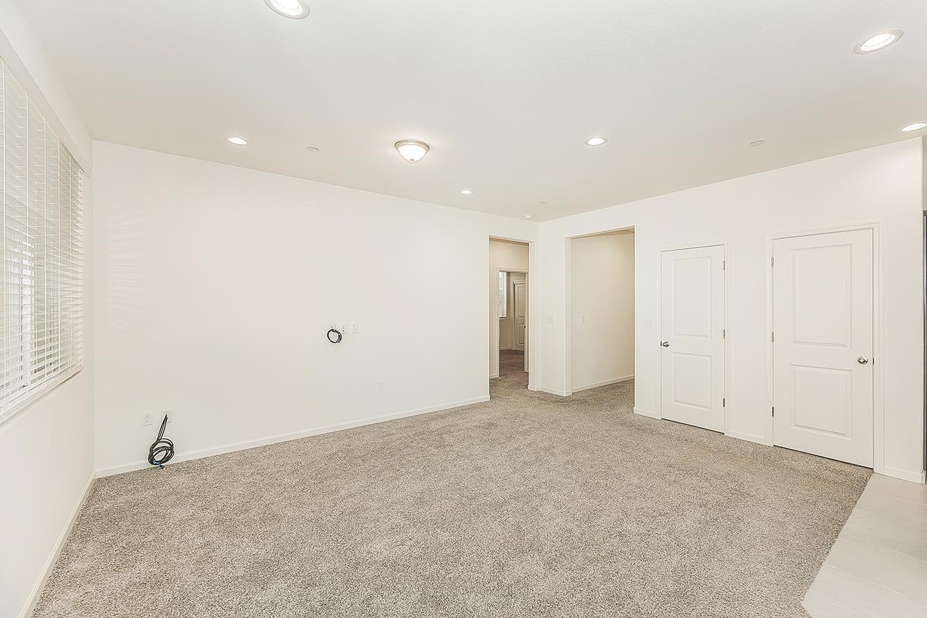 4161 Mitchell Ave, Clovis, CA 93619