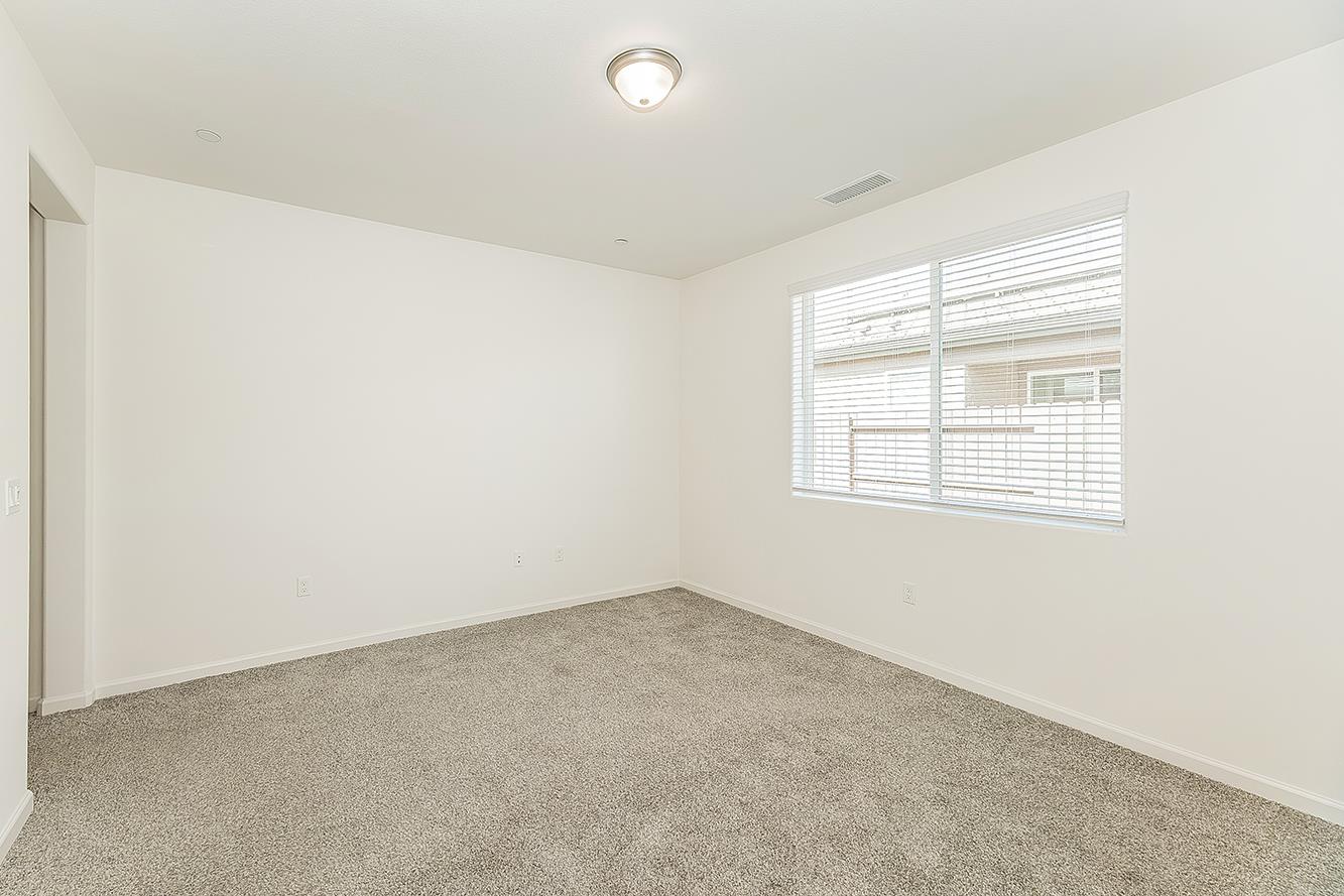 4161 Mitchell Ave, Clovis, CA 93619